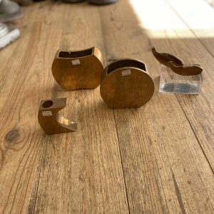 Monique Gerber – Ensemble d’objets sculpturaux en bronze doré, design moderniste français des années 1970