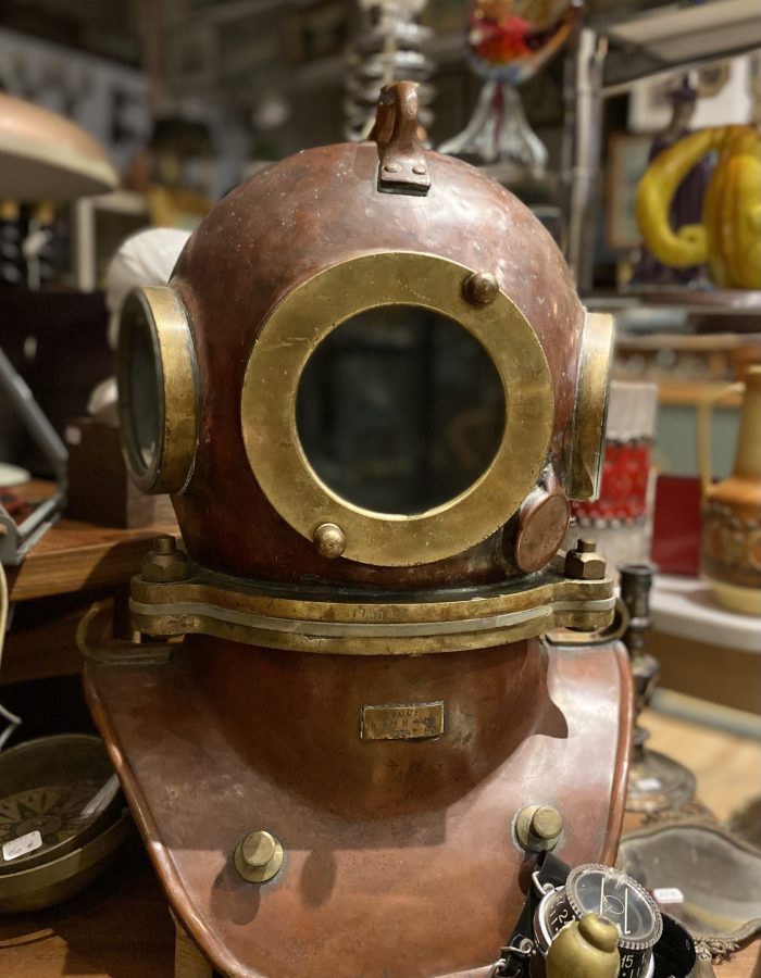 Casque de scaphandrier russe – Objet maritime ancien