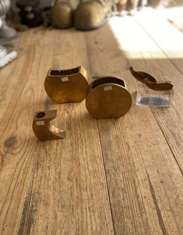 Monique Gerber – Ensemble d’objets sculpturaux en bronze doré, design moderniste français des années 1970