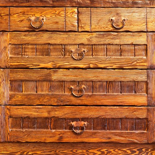 Patine naturelle ou artificielle : apprendre à faire la différence