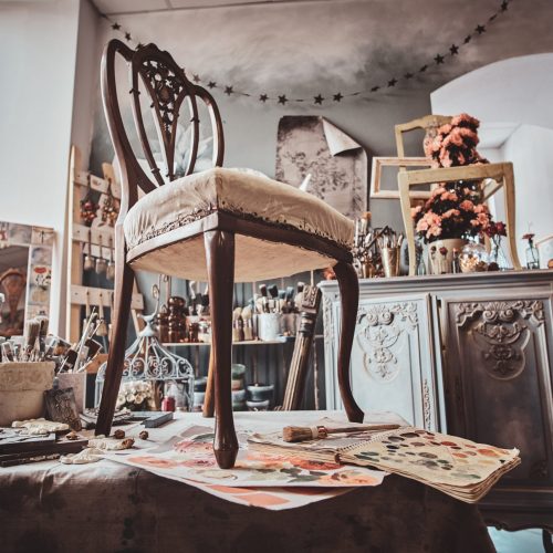 Restaurer ou préserver ? Le dilemme face aux antiquités anciennes